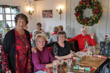 2021-12-03-Xmas-Lunch-10