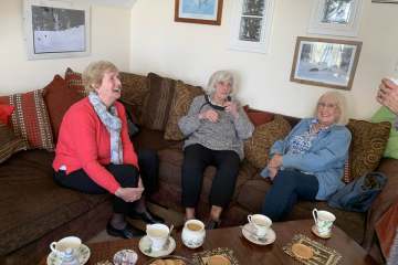 2024-04-15-Coffee-at-Carols-04