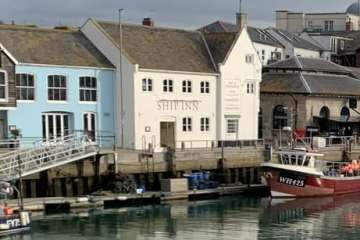 2025-01-13-Coffee-at-the-Ship-05