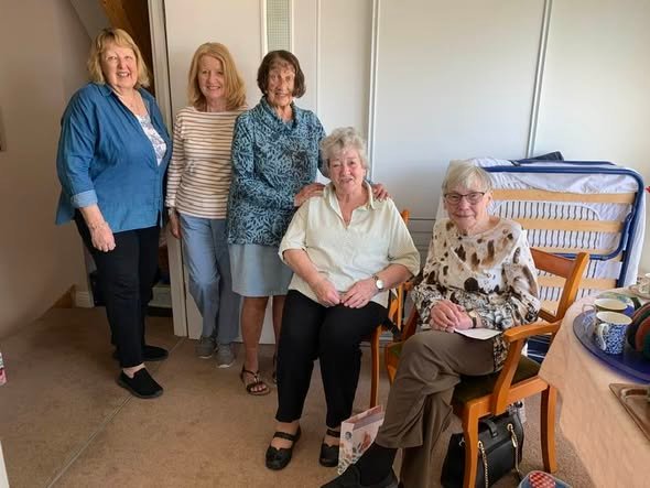 2026-04-20-Coffee-at-Carols-04